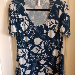 LuLaRoe XS Perfect T